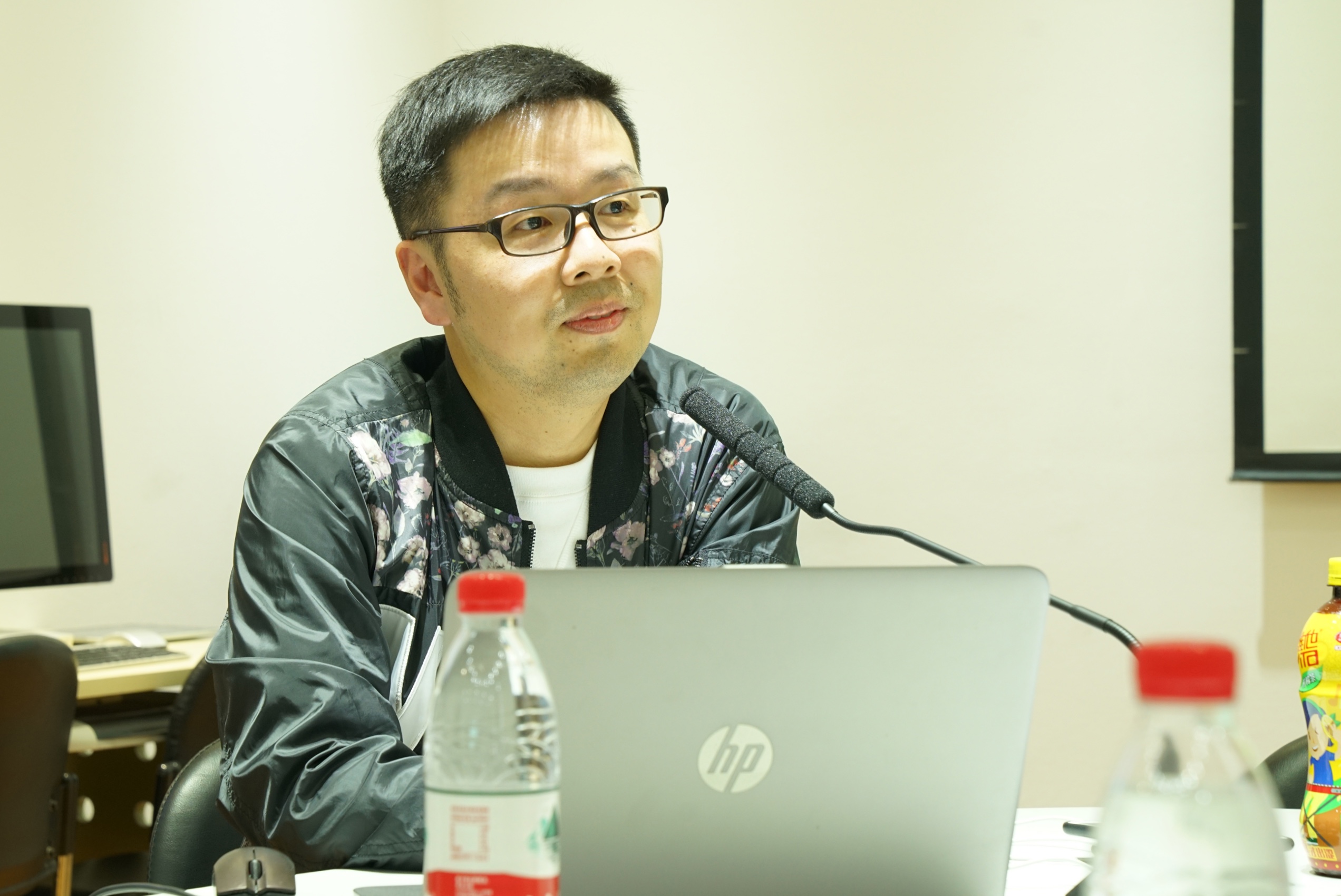 第二十九期教育文化与社会研究沙龙简报 瞿骏:中国近代教育史的史料重