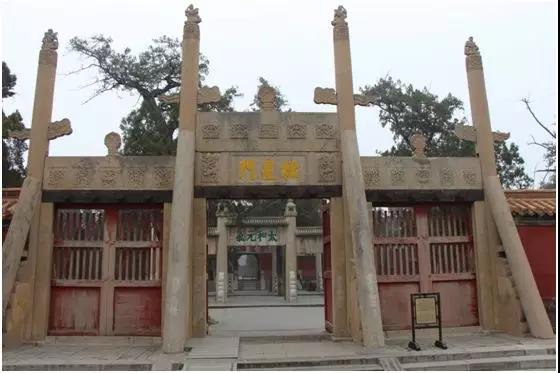 【教育文化研究论坛发言摘要之四】王雷∣教育文物：教育文化的自信与传承